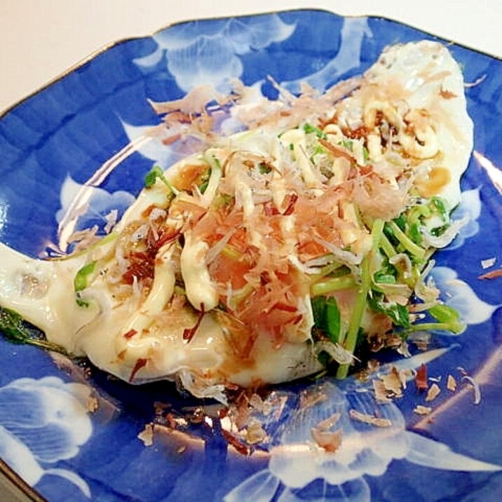 和風　豆苗とちりめんじゃこの目玉焼き